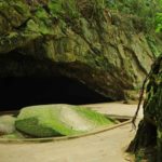 Du lịch núi Trầm nên đi đâu? Chùa Hang. địa điểm tham quan, du lịch thú vị ở núi Trầm