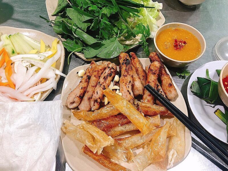 Những món ăn ngon, đặc sản nổi tiếng ở Nha Trang. Khám phá địa chỉ quan ăn vặt ngon, đông khách nhất ở Nha Trang