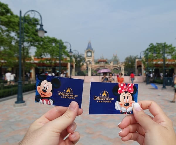 Công viên Disneyland Thượng Hải ở đâu? Hướng dẫn phương tiện, cách đi tới Disneyland Thượng Hải. Giá vé vào công viên Disneyland Thượng Hải