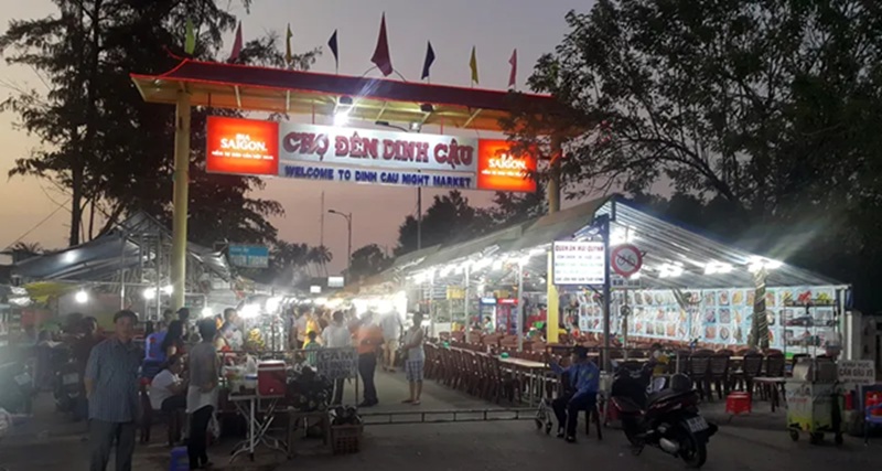 Chợ truyền thống ở Phú Quốc. Ở Phú Quốc có chợ truyền thống nào