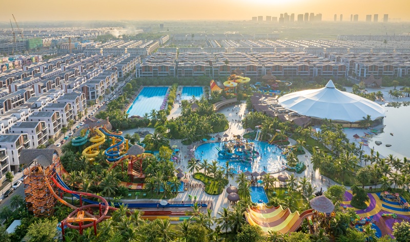 Các công viên nước nổi tiếng ở Hà Nội. Công viên nước Vinwonders Water Park