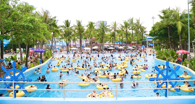 Các công viên nước nổi tiếng ở Hà Nội. Công viên nước Hồ Tây