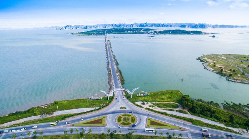 Du lịch Hạ Long tháng 7. Du lịch Hạ Long tháng 7 tự túc