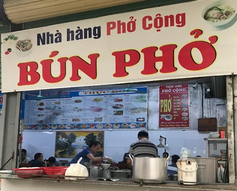 Quán ăn sáng gần biển Sầm Sơn. Quán ăn sáng nổi tiếng ở Sầm Sơn