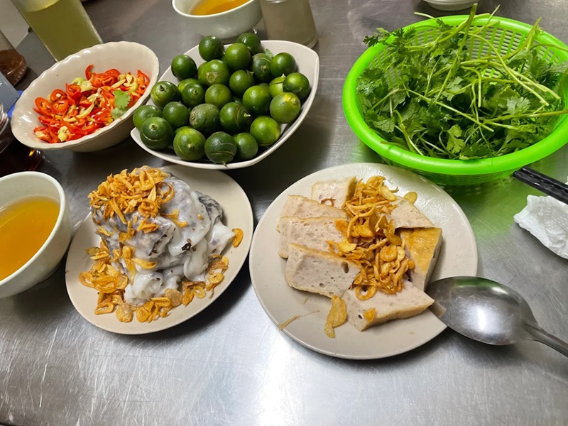 Quán bánh cuốn ở Hà Nội. Quán bánh cuốn ngon rẻ ở Hà Nội