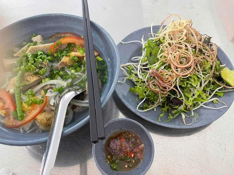 Quán bún hải sản ở Nha Trang. Ăn bún hải sản quán nào ngon ở Nha Trang