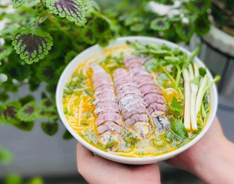 Quán bún hải sản ở Nha Trang. Quán bún hải sản nổi tiếng Nha Trang