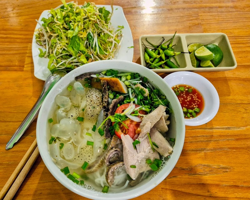 Quán bún hải sản ở Nha Trang. quán bún hải sản ngon rẻ ở Nha Trang