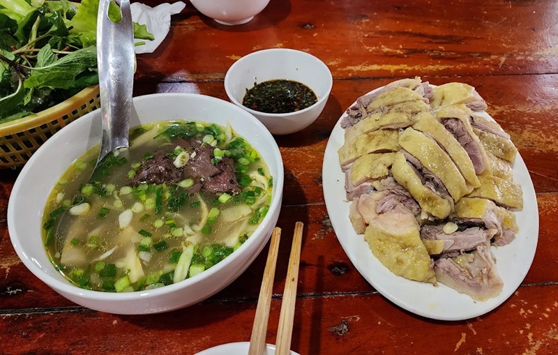 Quán ăn ngon ở Quản Bạ Hà Giang. Quán ăn nổi tiếng ở Quản Bạ Hà Giang