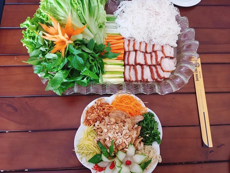 Quán ăn trưa ở Cửa Lò. Quán ăn trưa nổi tiếng Cửa Lò