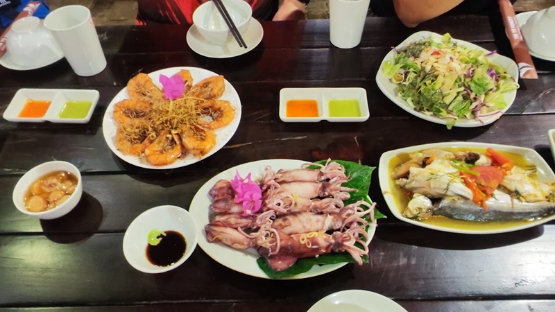 quán ăn trưa ở Cửa Lò. Ăn trưa ở Cửa Lò quán nào ngon