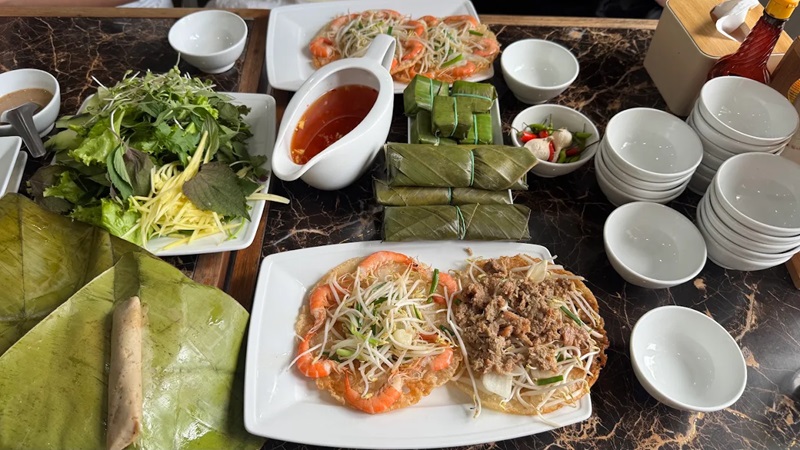 Quán bánh xèo tôm nhảy ở Quy Nhơn. Ở Quy Nhơn ăn bánh xèo tôm nhảy ở đâu ngon