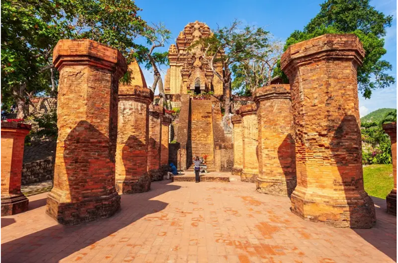 Top 3 khách sạn 5 sao Nha Trang cho kỳ nghỉ biển đẳng cấp